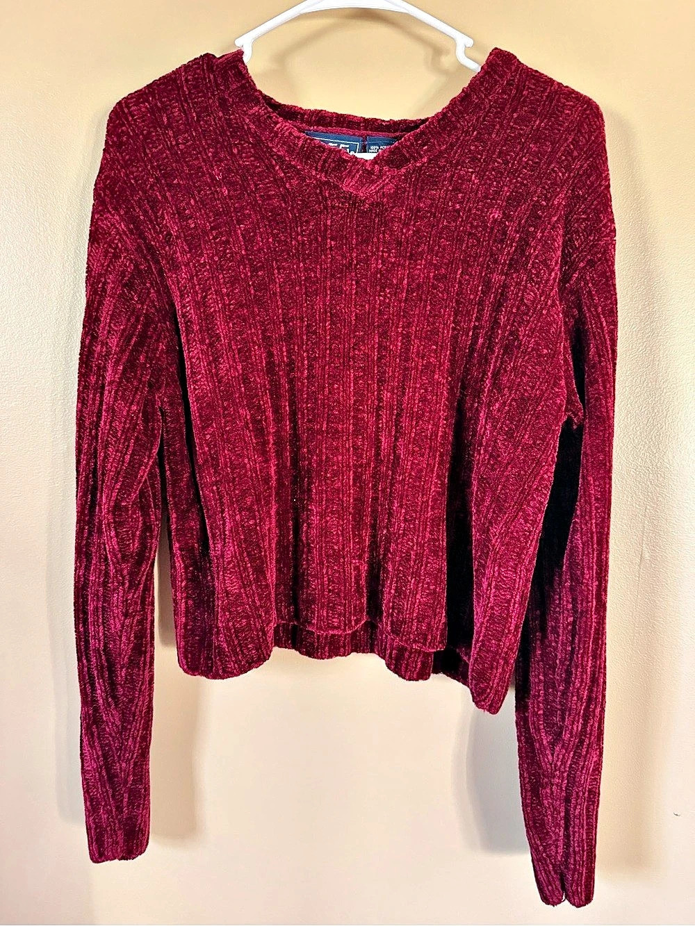 Vintage Originals 955 Burgundy Velour V Neck Sweater L